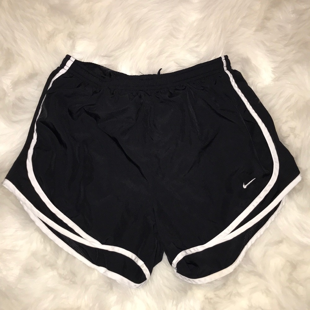 nike dri-fit shorts (black)